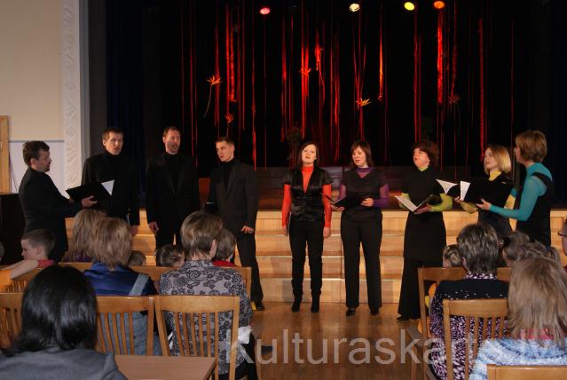 Iecavas kultūras nama Jauktais ansamblis "Svētdiena"